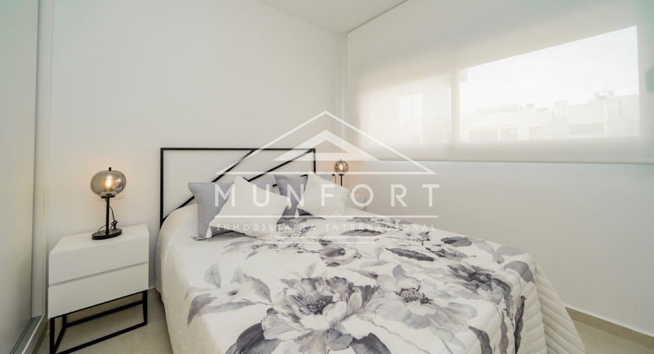 2 bedroom Apartment for sale in San Miguel de Salinas with pool - € 245,000 (Ref: 9004069)