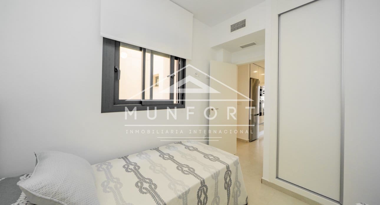 2 bedroom Apartment for sale in San Miguel de Salinas with pool - € 245,000 (Ref: 9004069)