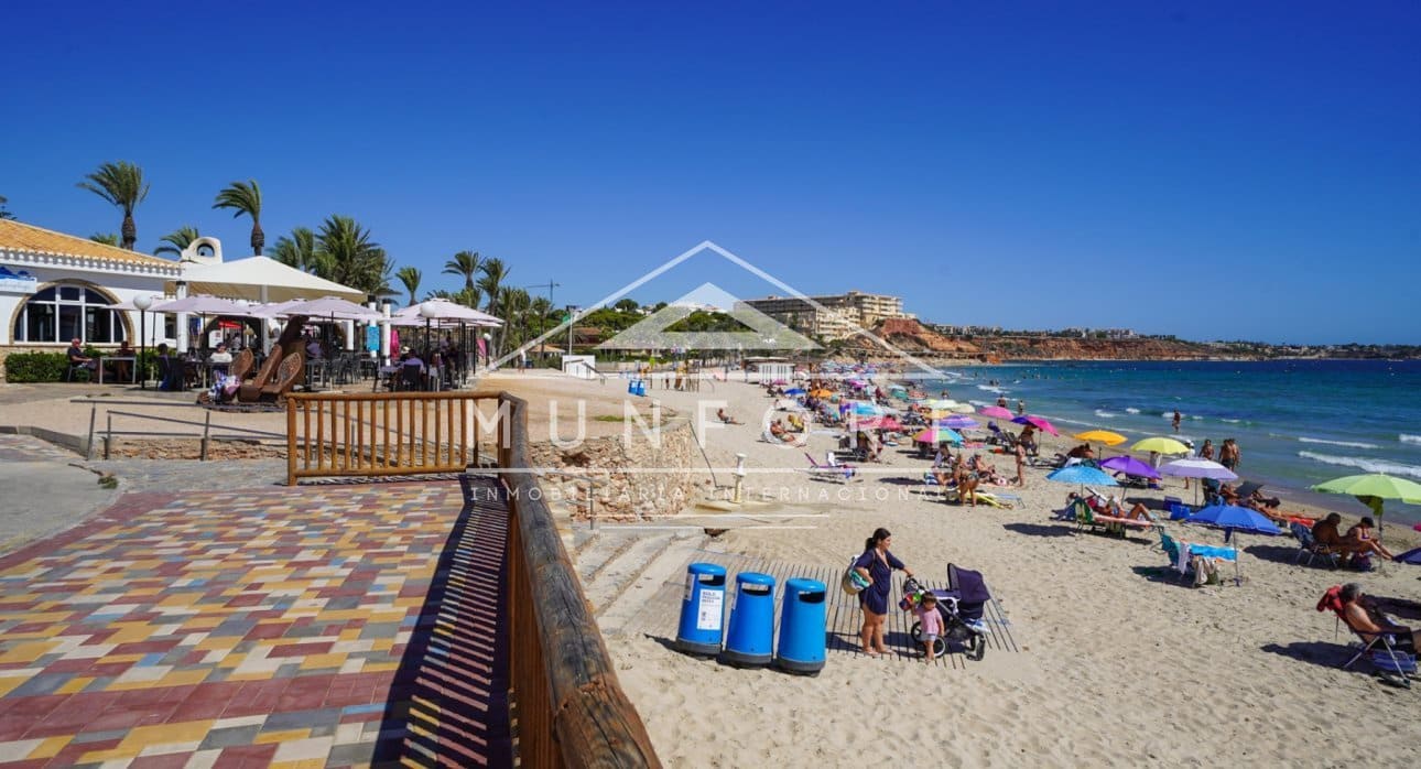 Studio zu vermieten in Dehesa de Campoamor - 500 € (Ref: 9012768)