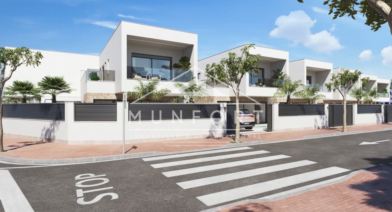 3 slaapkamer Villa te koop in San Pedro del Pinatar met zwembad - € 439.000 (Ref: 9051505)