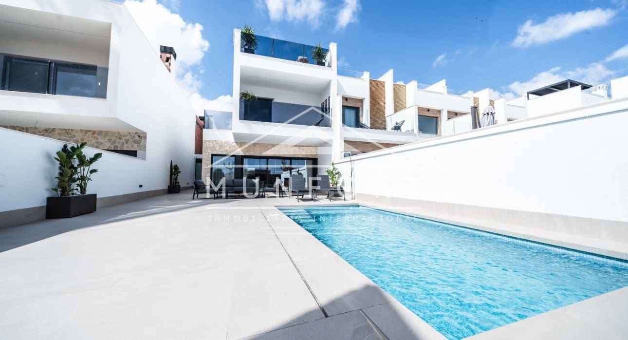 3 Zimmer Villa zu verkaufen in San Pedro del Pinatar mit Pool - 435.000 € (Ref: 9051505)