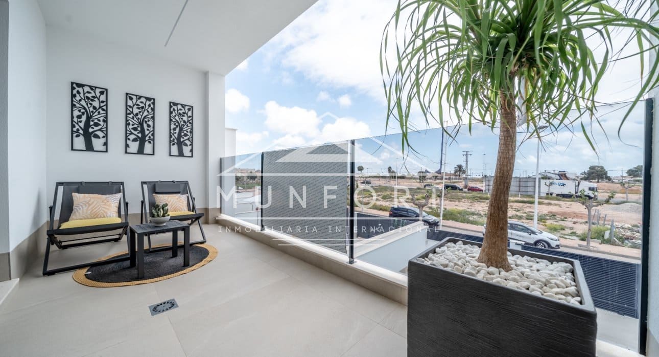 3 Zimmer Villa zu verkaufen in San Pedro del Pinatar mit Pool - 435.000 € (Ref: 9051505)