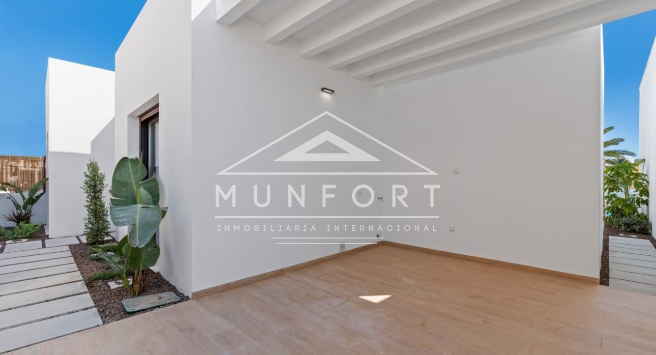 3 sovrum Villa till salu i Los Alcazares med pool - 578 800 € (Ref: 9051506)