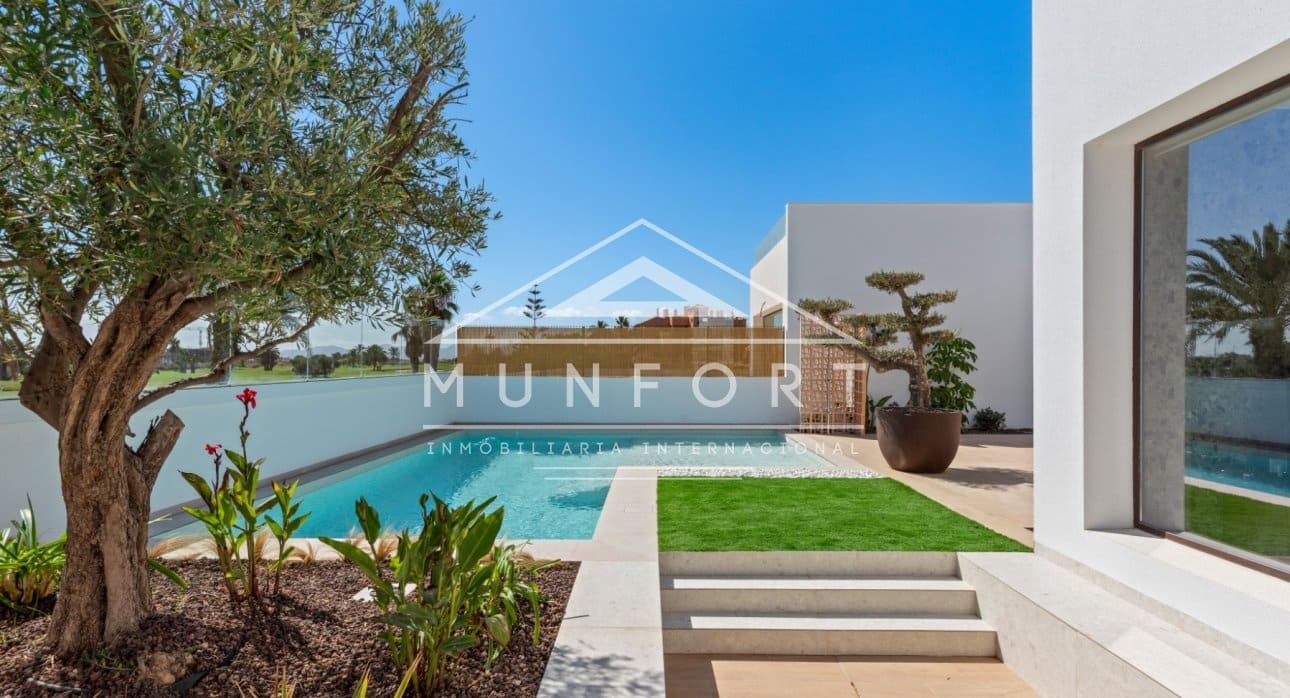 3 sovrum Villa till salu i Los Alcazares med pool - 578 800 € (Ref: 9051506)