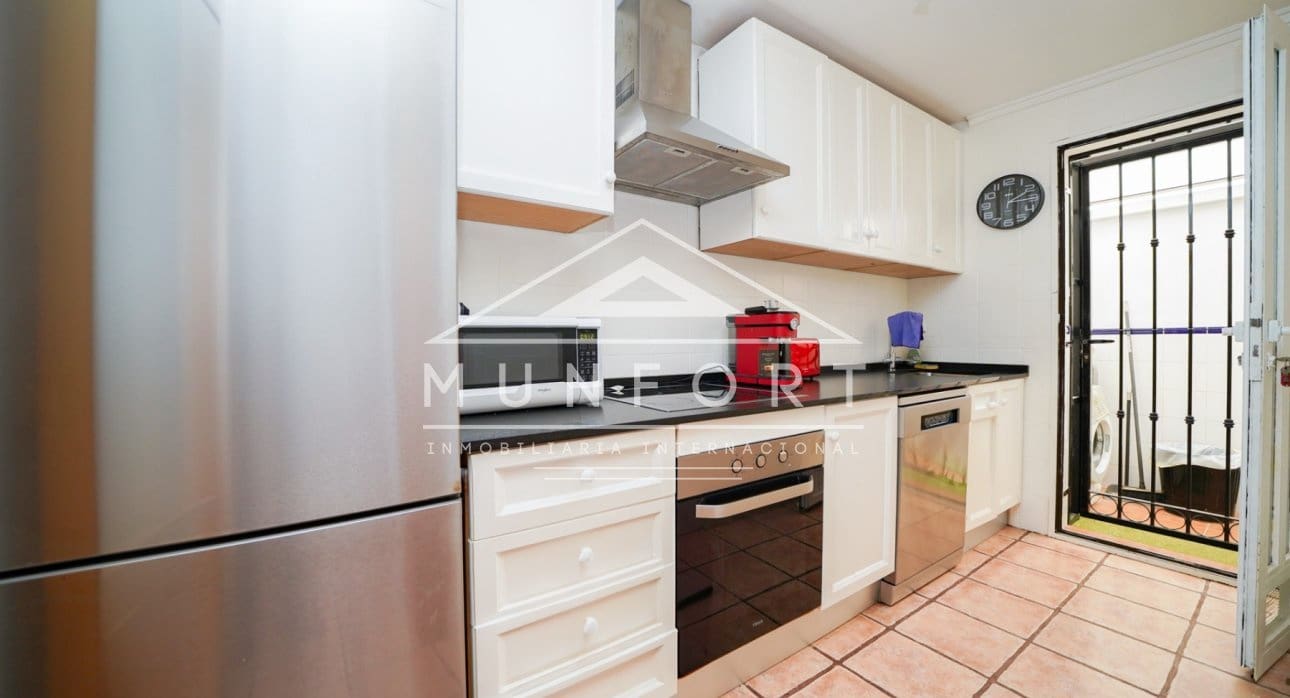 Maison de Ville de 3 chambres à louer à Lo Pagan - 900 € (Ref: 9051512)