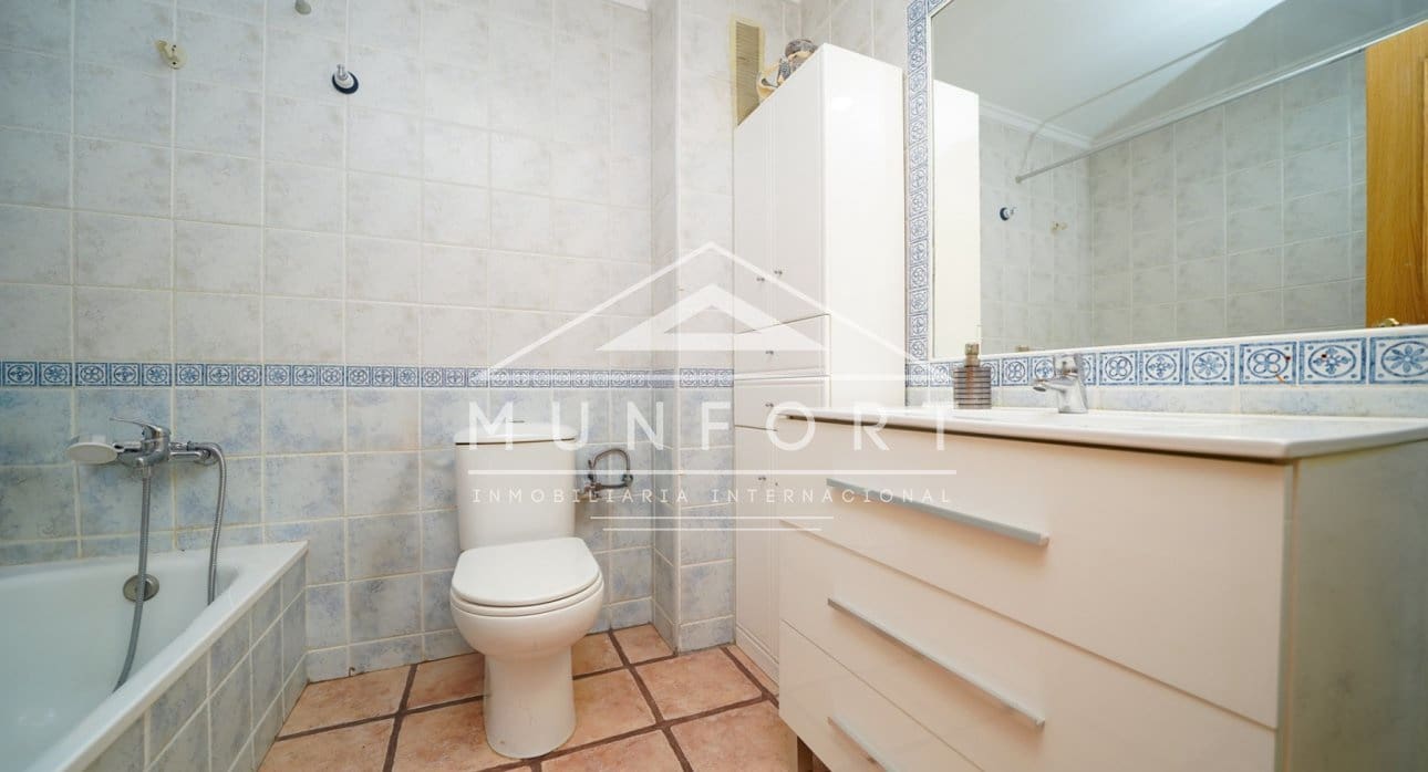 Maison de Ville de 3 chambres à louer à Lo Pagan - 900 € (Ref: 9051512)