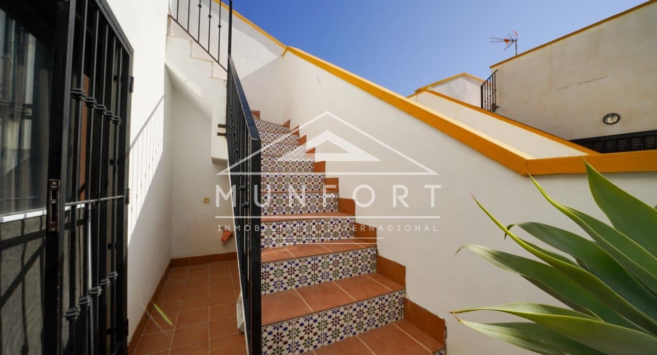 Maison de Ville de 3 chambres à louer à Lo Pagan - 900 € (Ref: 9051512)