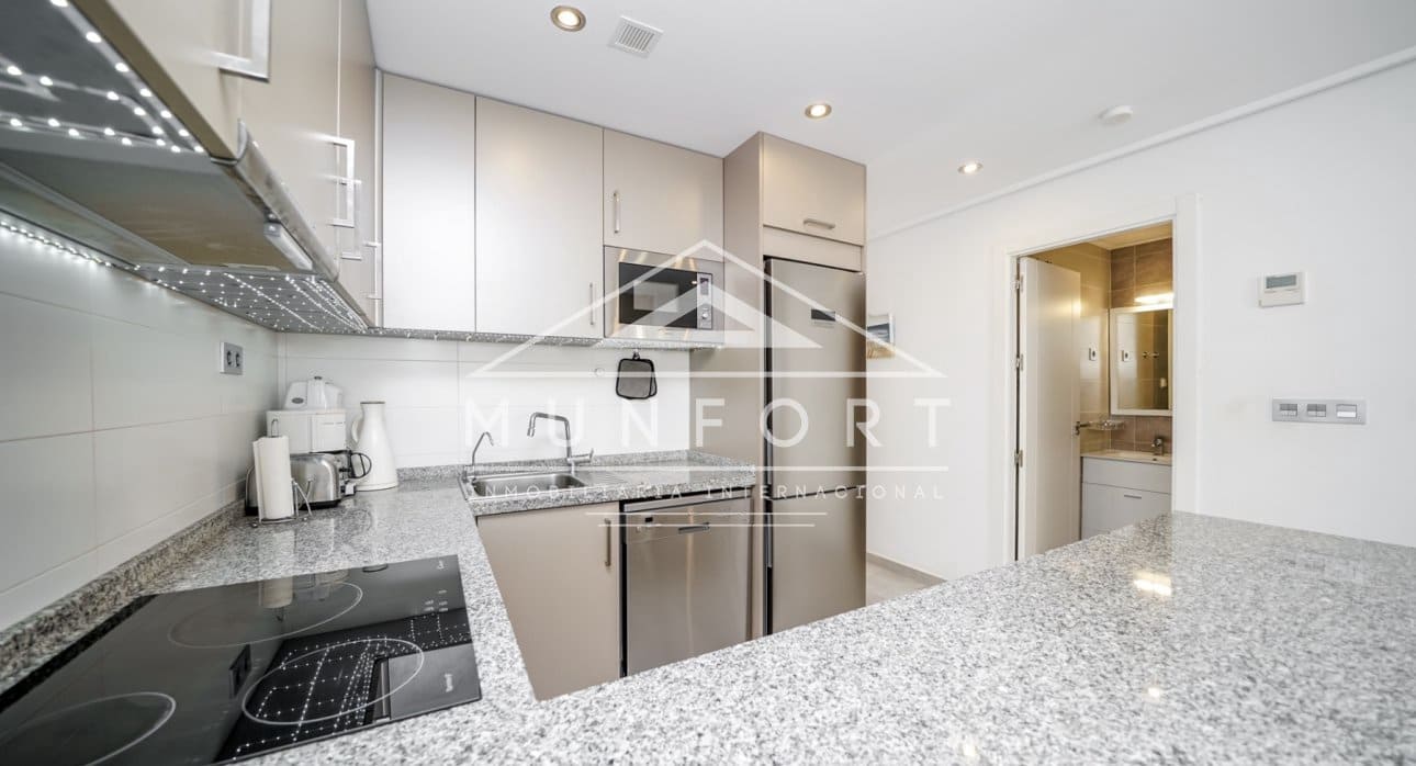 3 soveværelse Bungalow til leje i Torre de la Horadada med swimmingpool - € 1.400 (Ref: 9051799)