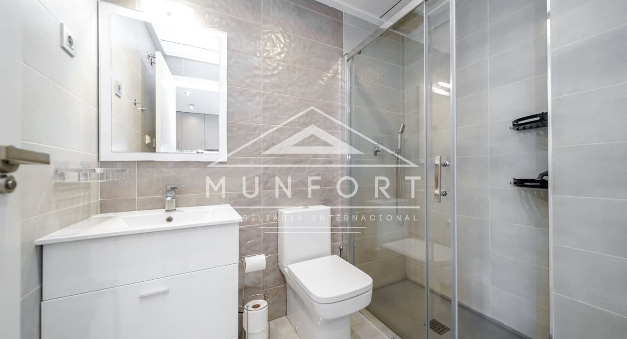 3 soveværelse Bungalow til leje i Torre de la Horadada med swimmingpool - € 1.400 (Ref: 9051799)