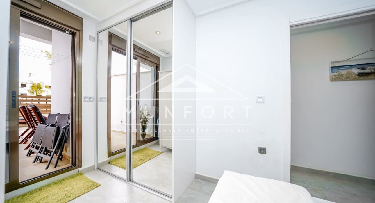 3 soveværelse Bungalow til leje i Torre de la Horadada med swimmingpool - € 1.400 (Ref: 9051799)