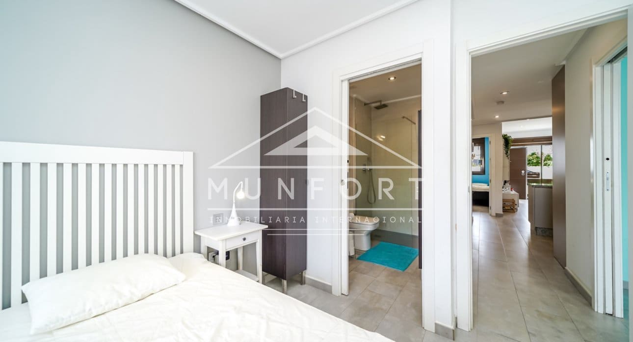 3 soveværelse Bungalow til leje i Torre de la Horadada med swimmingpool - € 1.400 (Ref: 9051799)