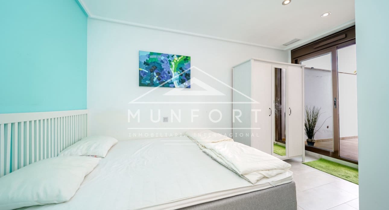 3 soveværelse Bungalow til leje i Torre de la Horadada med swimmingpool - € 1.400 (Ref: 9051799)