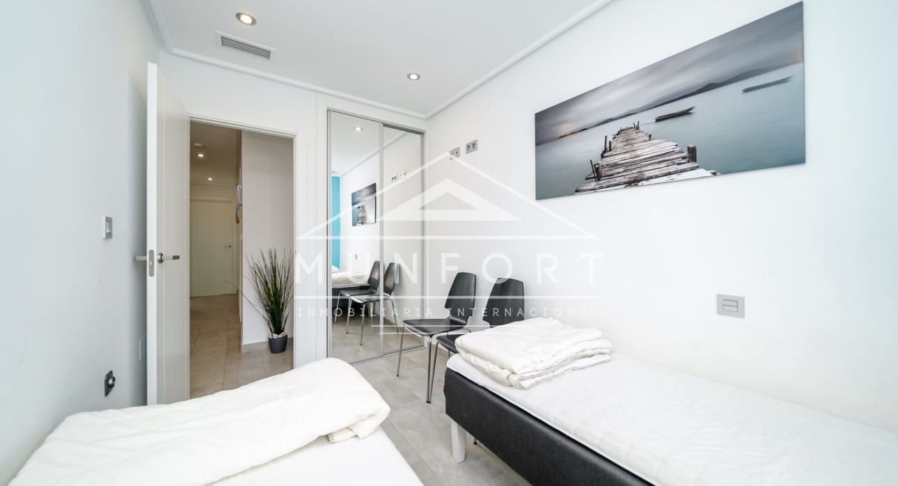 3 soveværelse Bungalow til leje i Torre de la Horadada med swimmingpool - € 1.400 (Ref: 9051799)