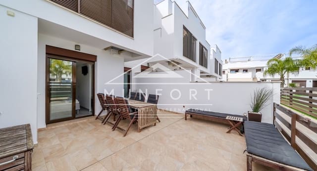3 slaapkamer Bungalow te huur in Torre de la Horadada, Pilar de la Horadada met zwembad - € 1.850 (Ref: 9051799)