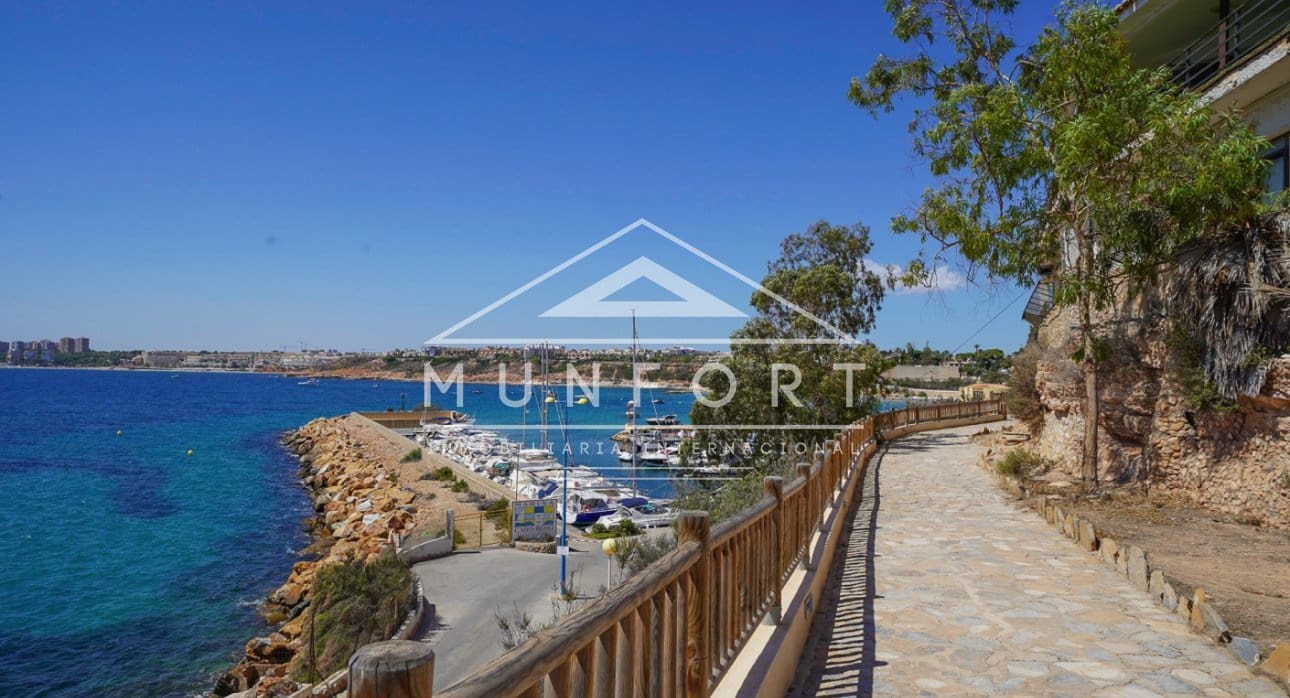 3 bedroom Apartment for sale in Orihuela Costa with pool - € 369,000 (Ref: 9053707)