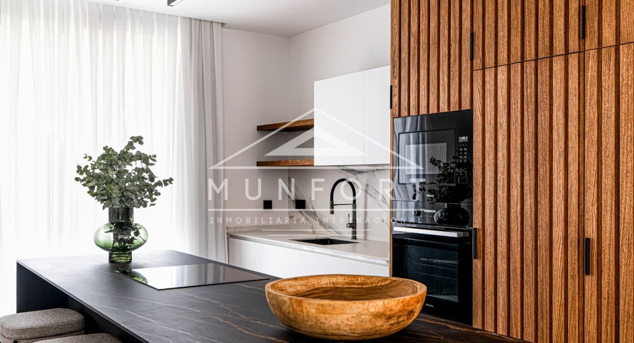 4 soveværelse Villa til salg i Benidorm med swimmingpool - € 1.150.000 (Ref: 9073859)