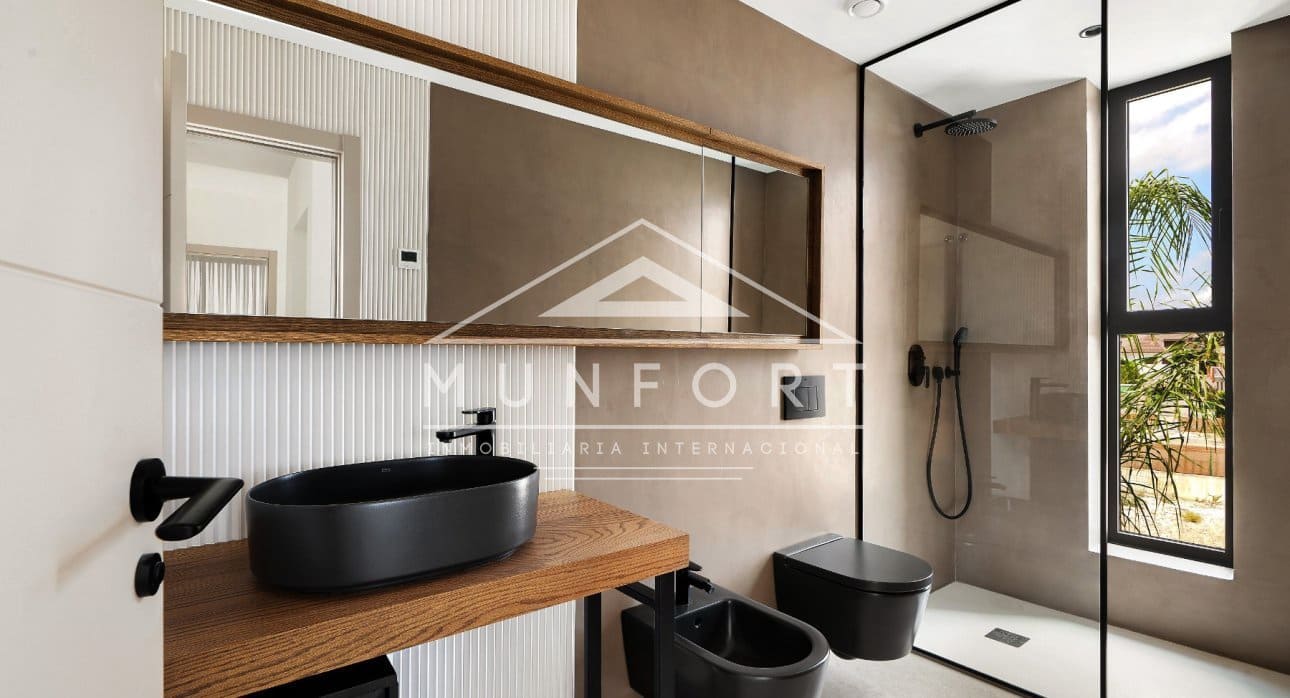 4 soveværelse Villa til salg i Benidorm med swimmingpool - € 1.150.000 (Ref: 9073859)