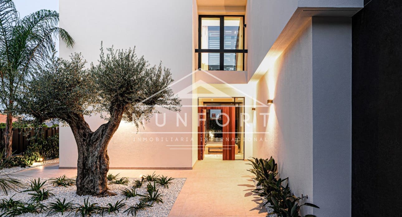 4 soveværelse Villa til salg i Benidorm med swimmingpool - € 1.150.000 (Ref: 9073859)