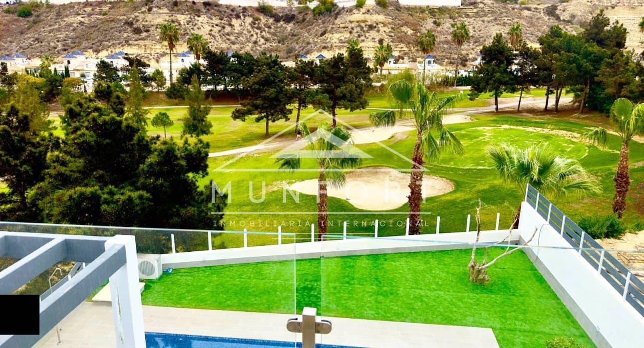 4 bedroom Villa for sale in Ciudad Quesada with pool - € 834,000 (Ref: 9077096)