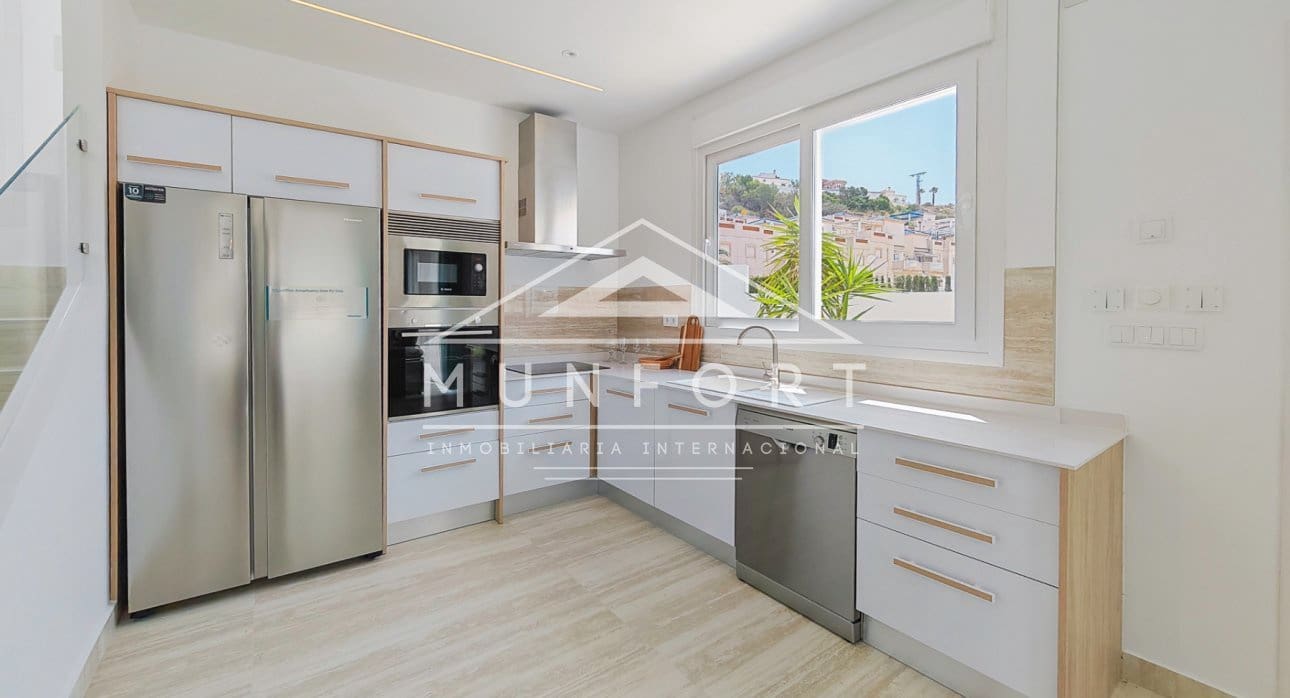 3 bedroom Villa for sale in Ciudad Quesada with pool - € 598,000 (Ref: 9077477)