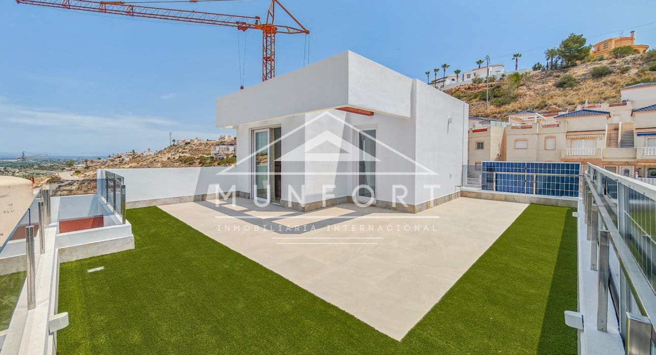 3 bedroom Villa for sale in Ciudad Quesada with pool - € 598,000 (Ref: 9077477)