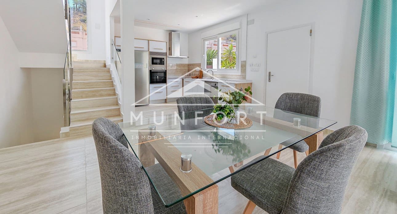 3 bedroom Villa for sale in Ciudad Quesada with pool - € 598,000 (Ref: 9077477)