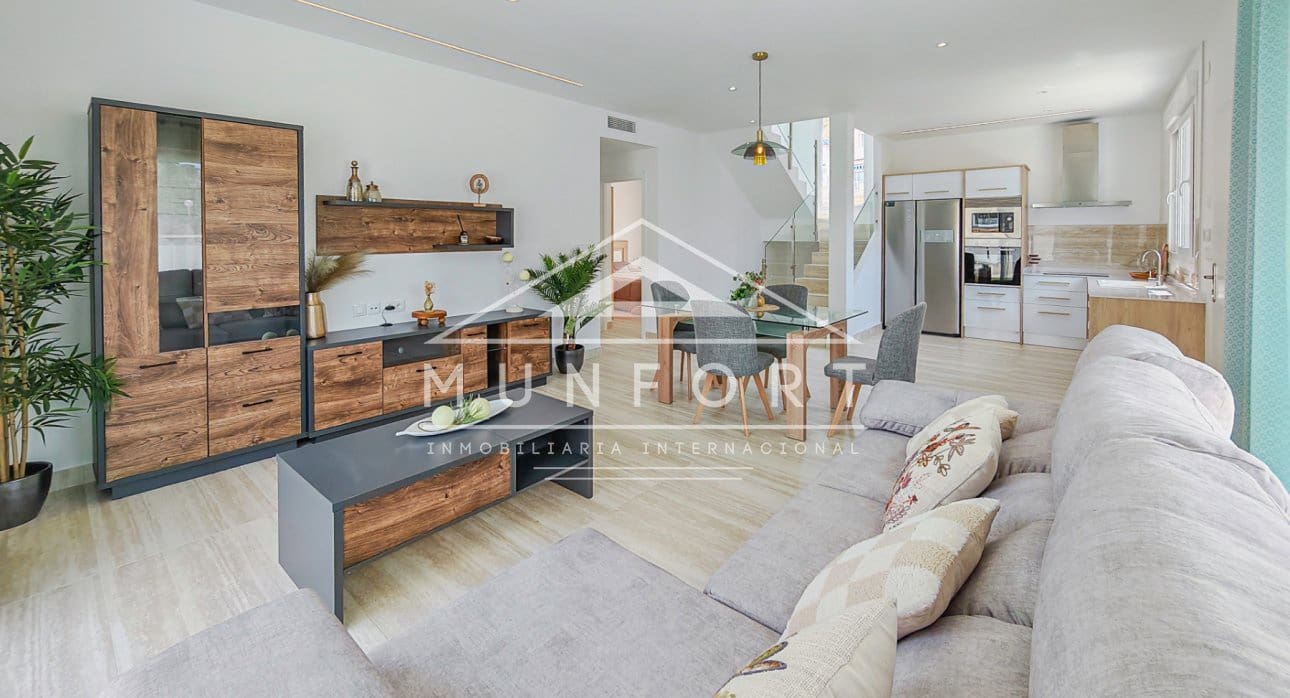 3 bedroom Villa for sale in Ciudad Quesada with pool - € 598,000 (Ref: 9077477)