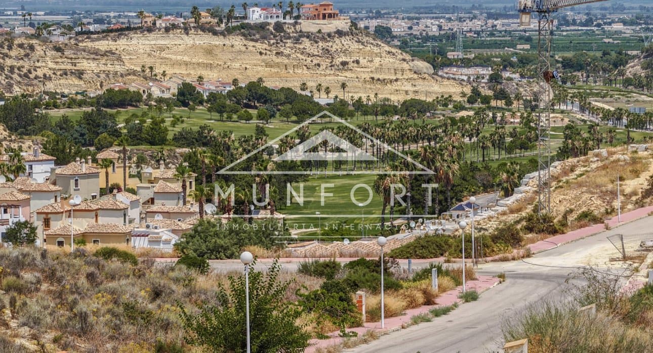 3 bedroom Villa for sale in Ciudad Quesada with pool - € 598,000 (Ref: 9077477)