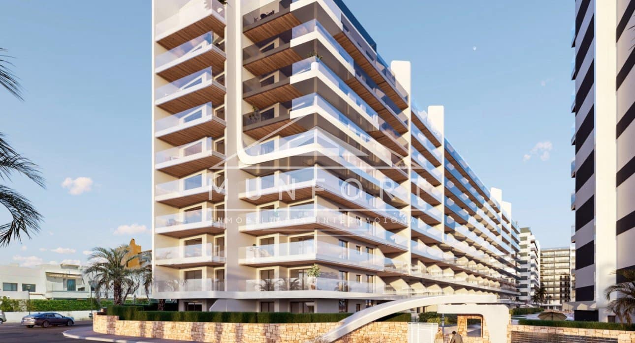 2 bedroom Apartment for sale in Orihuela Costa with pool - € 349,000 (Ref: 9111298)