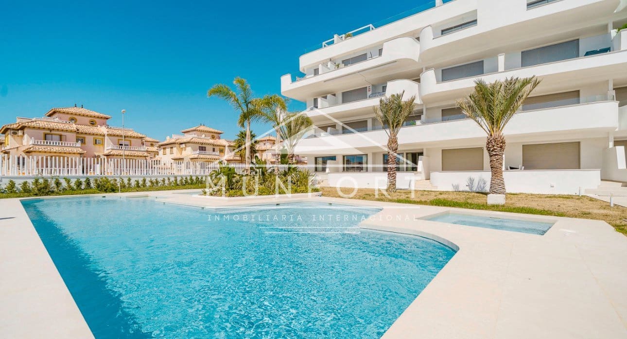 2 chambre Penthouse à vendre à Orihuela Costa avec piscine - 440 000 € (Ref: 9112812)
