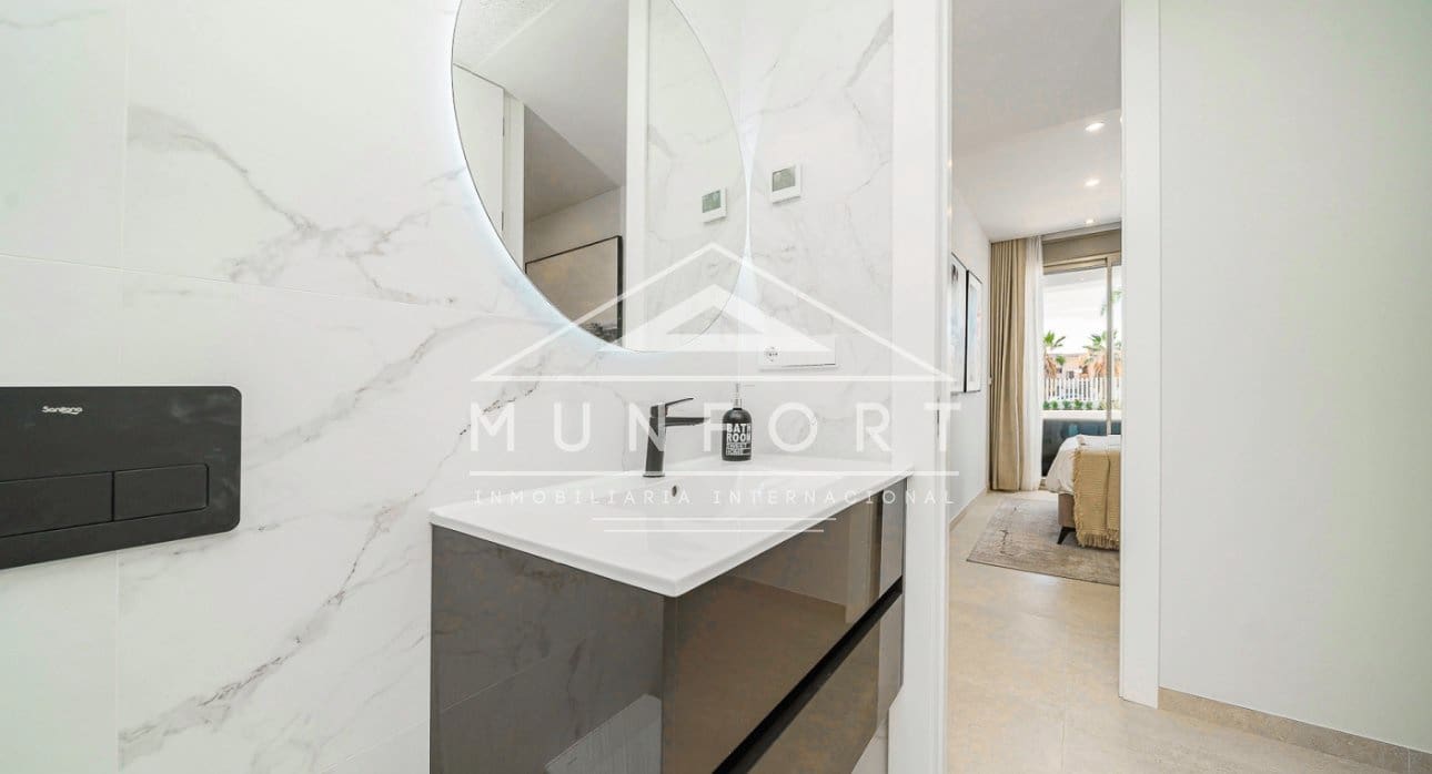 2 chambre Penthouse à vendre à Orihuela Costa avec piscine - 440 000 € (Ref: 9112812)