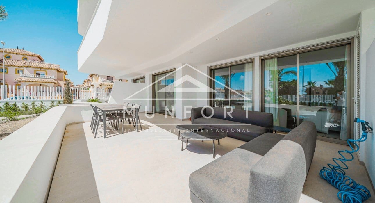 2 chambre Penthouse à vendre à Orihuela Costa avec piscine - 440 000 € (Ref: 9112812)