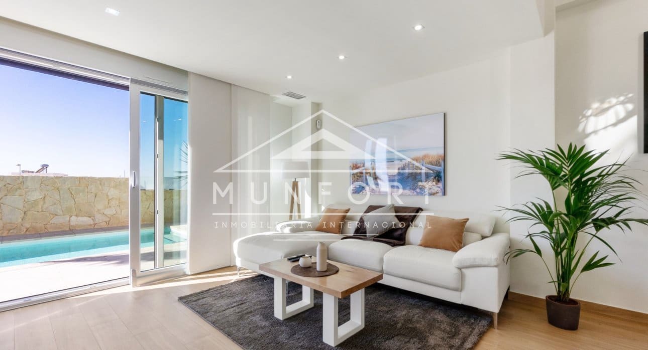 3 bedroom Villa for sale in Ciudad Quesada with pool - € 649,000 (Ref: 9123574)