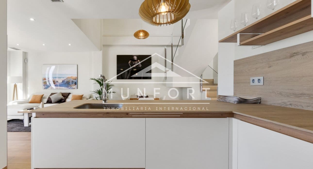 3 bedroom Villa for sale in Ciudad Quesada with pool - € 649,000 (Ref: 9123574)