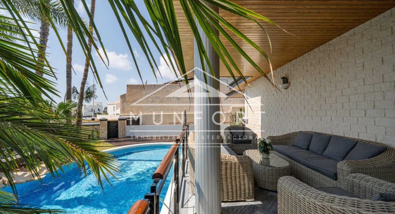 5 bedroom Villa for sale in San Pedro del Pinatar with pool - € 1,350,000 (Ref: 9126012)