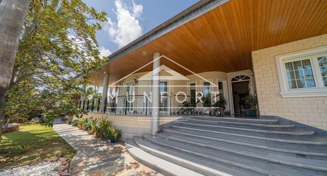 5 bedroom Villa for sale in San Pedro del Pinatar ciudad, San Pedro del Pinatar with pool - € 1,350,000 (Ref: 9126012)