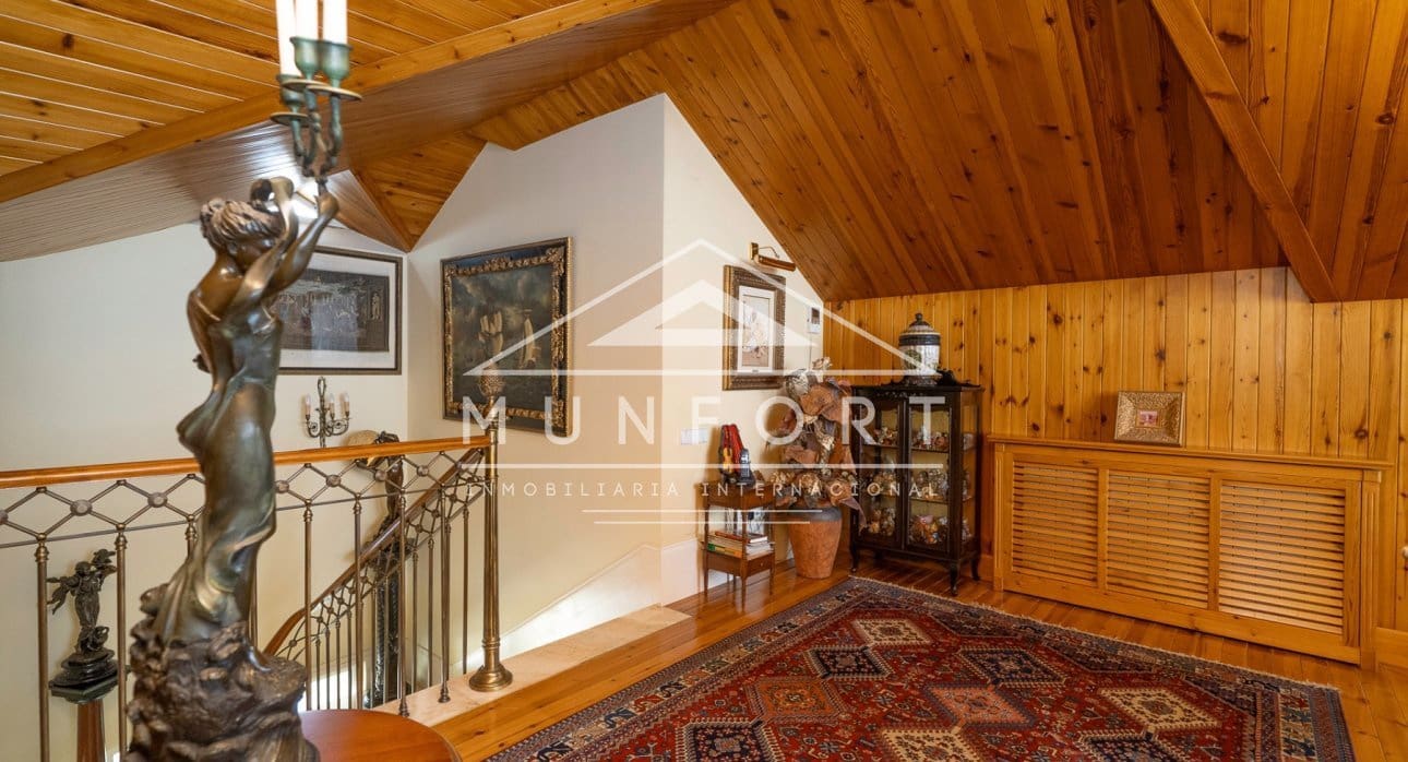 5 bedroom Villa for sale in San Pedro del Pinatar with pool - € 1,350,000 (Ref: 9126012)