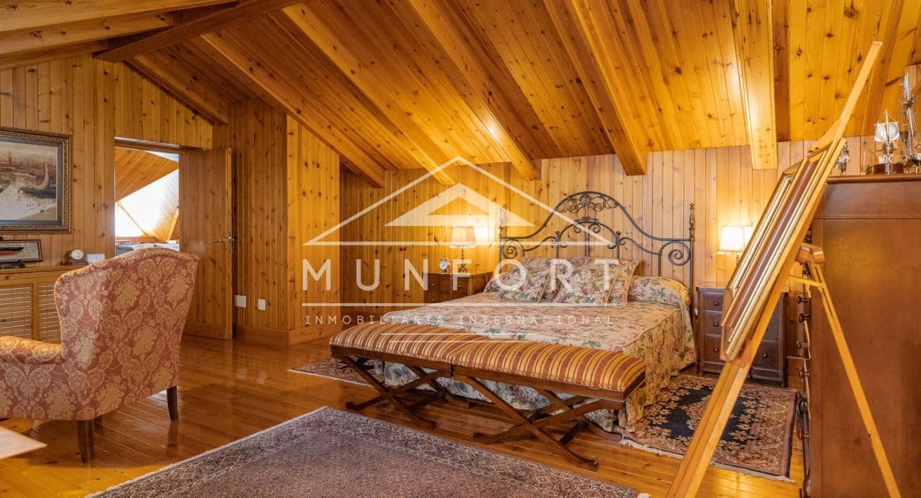 5 bedroom Villa for sale in San Pedro del Pinatar with pool - € 1,350,000 (Ref: 9126012)