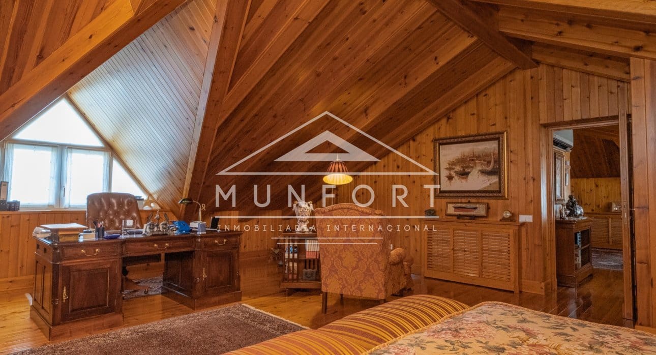 5 bedroom Villa for sale in San Pedro del Pinatar with pool - € 1,350,000 (Ref: 9126012)