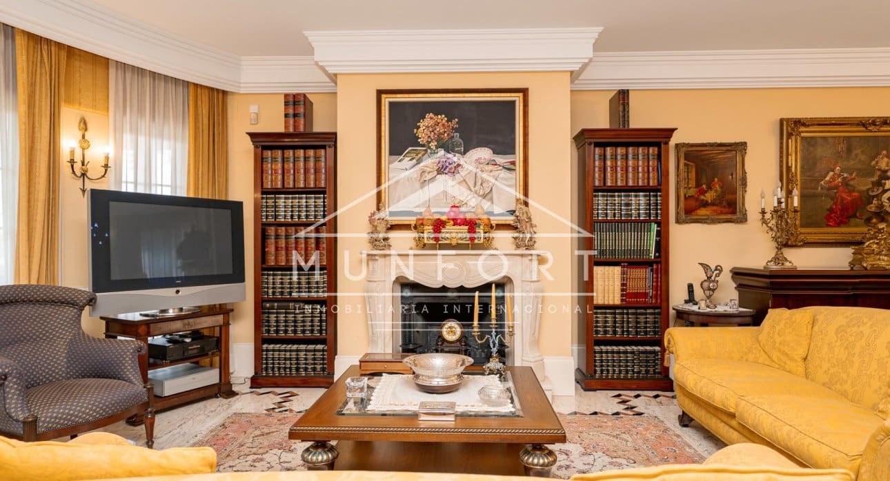 5 bedroom Villa for sale in San Pedro del Pinatar with pool - € 1,350,000 (Ref: 9126012)