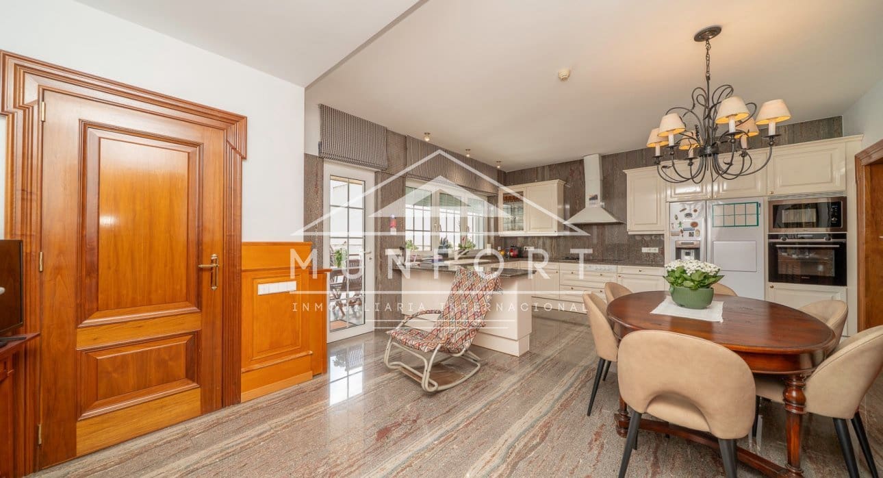 5 bedroom Villa for sale in San Pedro del Pinatar with pool - € 1,350,000 (Ref: 9126012)