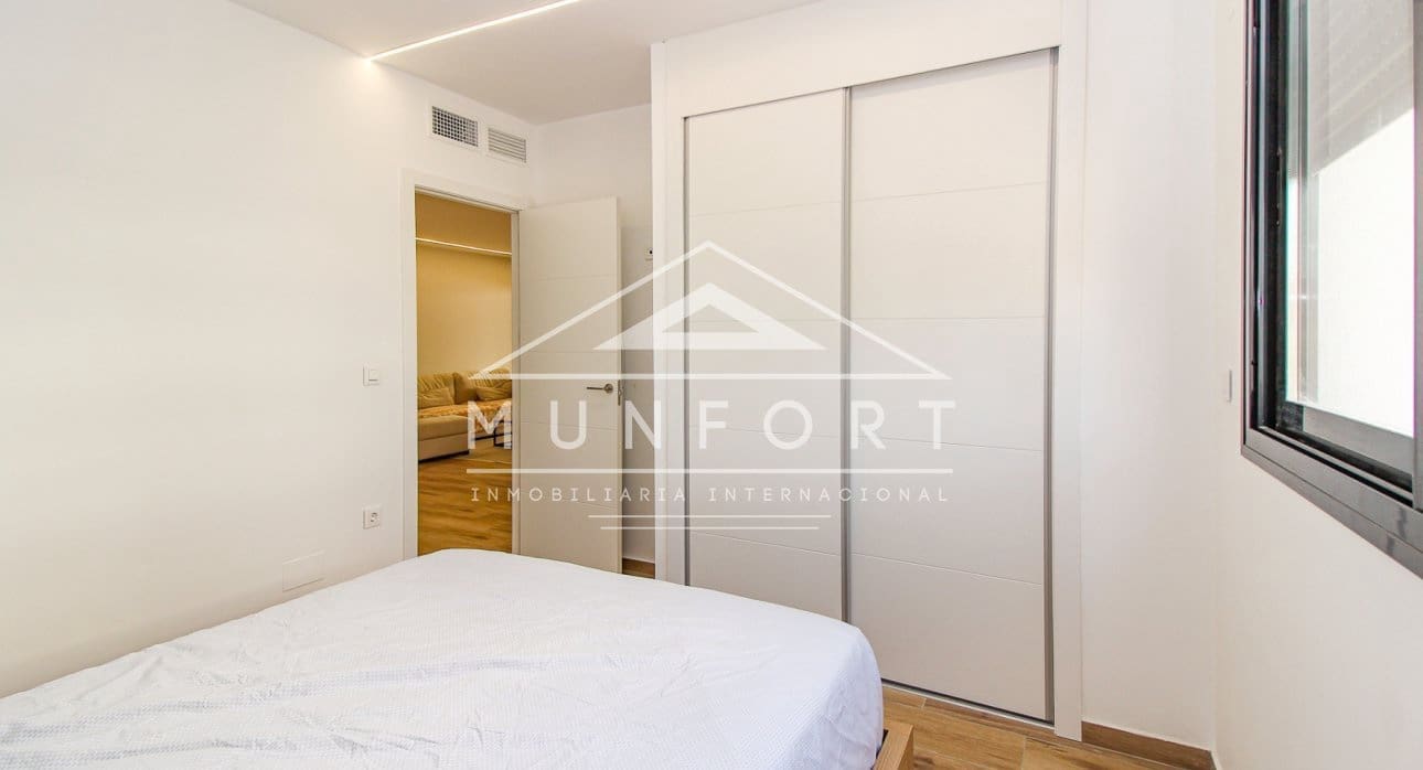 3 quarto Apartamento para venda em Los Alcazares com piscina - 375 000 € (Ref: 9127436)