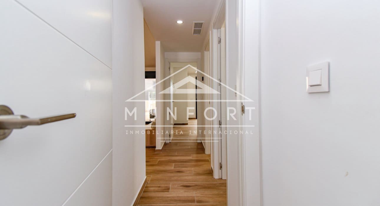 3 quarto Apartamento para venda em Los Alcazares com piscina - 375 000 € (Ref: 9127436)