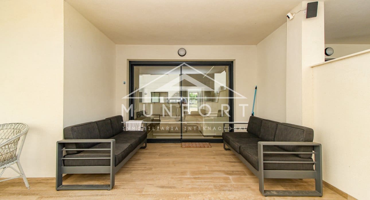 3 quarto Apartamento para venda em Los Alcazares com piscina - 375 000 € (Ref: 9127436)