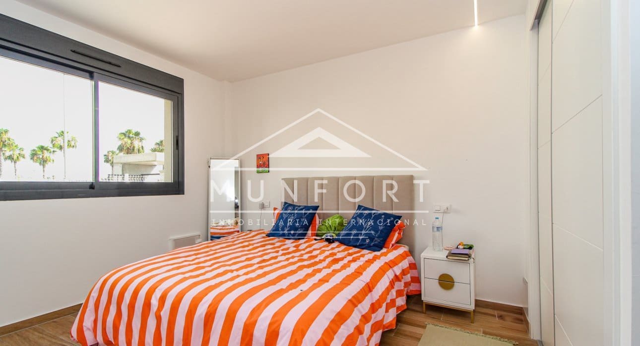 3 quarto Apartamento para venda em Los Alcazares com piscina - 375 000 € (Ref: 9127436)