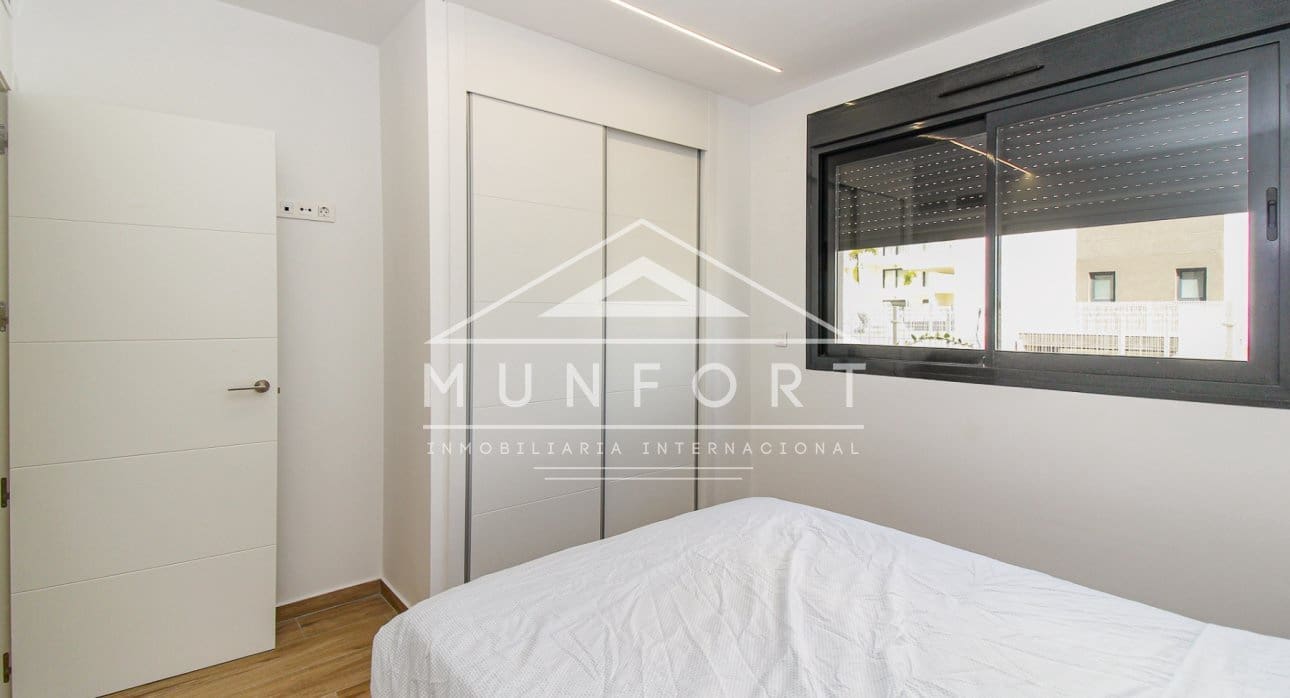 3 quarto Apartamento para venda em Los Alcazares com piscina - 375 000 € (Ref: 9127436)