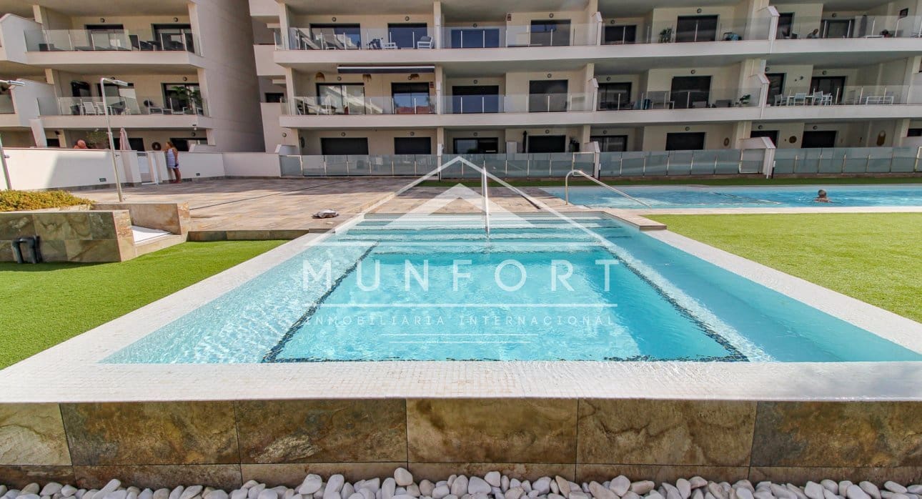 3 quarto Apartamento para venda em Los Alcazares com piscina - 375 000 € (Ref: 9127436)