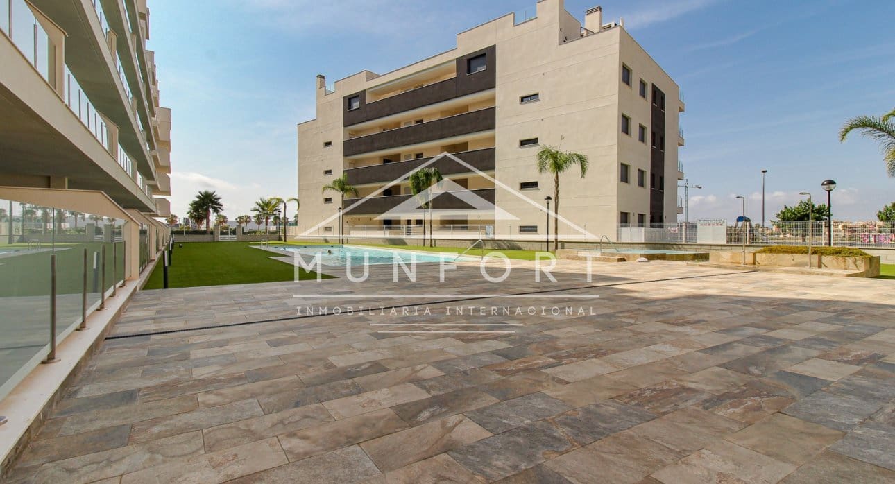 3 quarto Apartamento para venda em Los Alcazares com piscina - 375 000 € (Ref: 9127436)