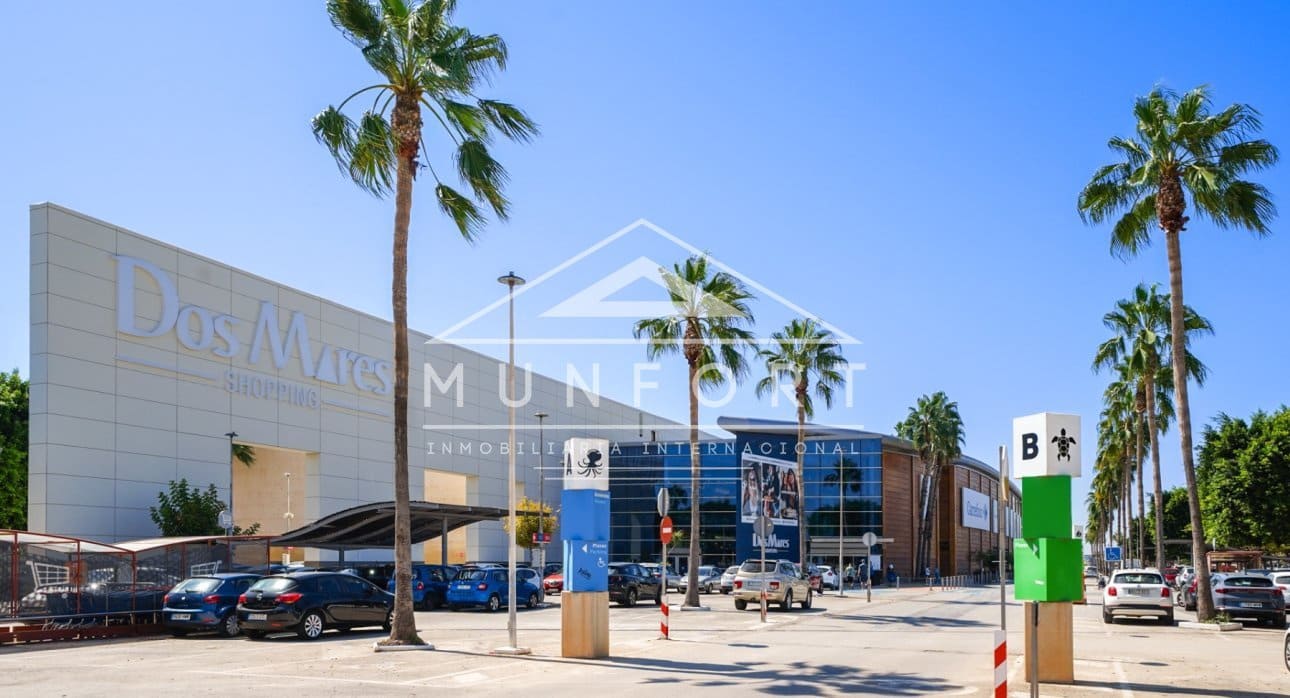 3 quarto Apartamento para venda em Los Alcazares com piscina - 375 000 € (Ref: 9127436)