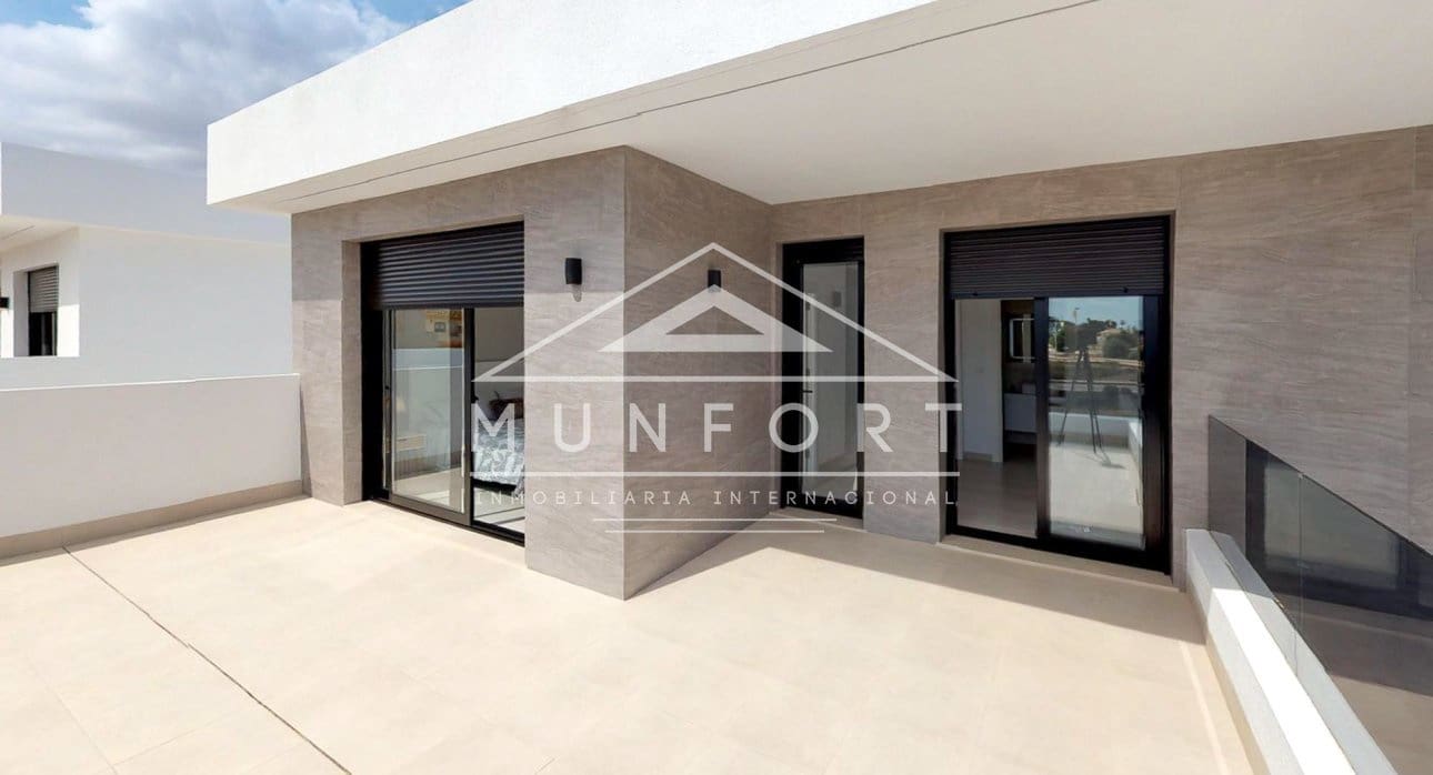 3 slaapkamer Villa te koop in San Pedro del Pinatar met zwembad - € 385.000 (Ref: 9131859)